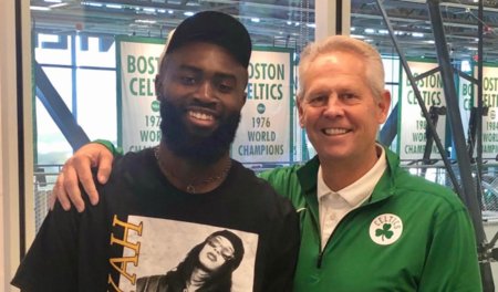 英超：阿森纳主场2-0完胜伯恩茅斯（英超：阿森纳主场2比0击败伯恩茅斯）