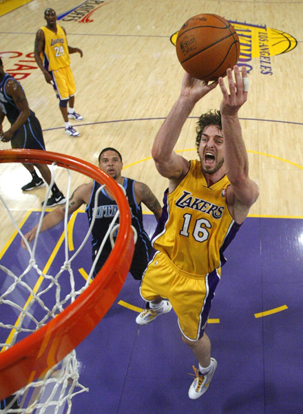 青年球员首发表现合格（年轻球员首发表现过关）