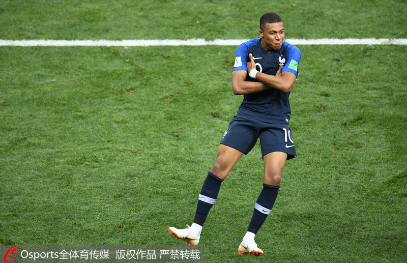 继续吃瓜！斯洛特：不懂萨拉赫说被背黑锅是何意味，我冷静不代表软弱